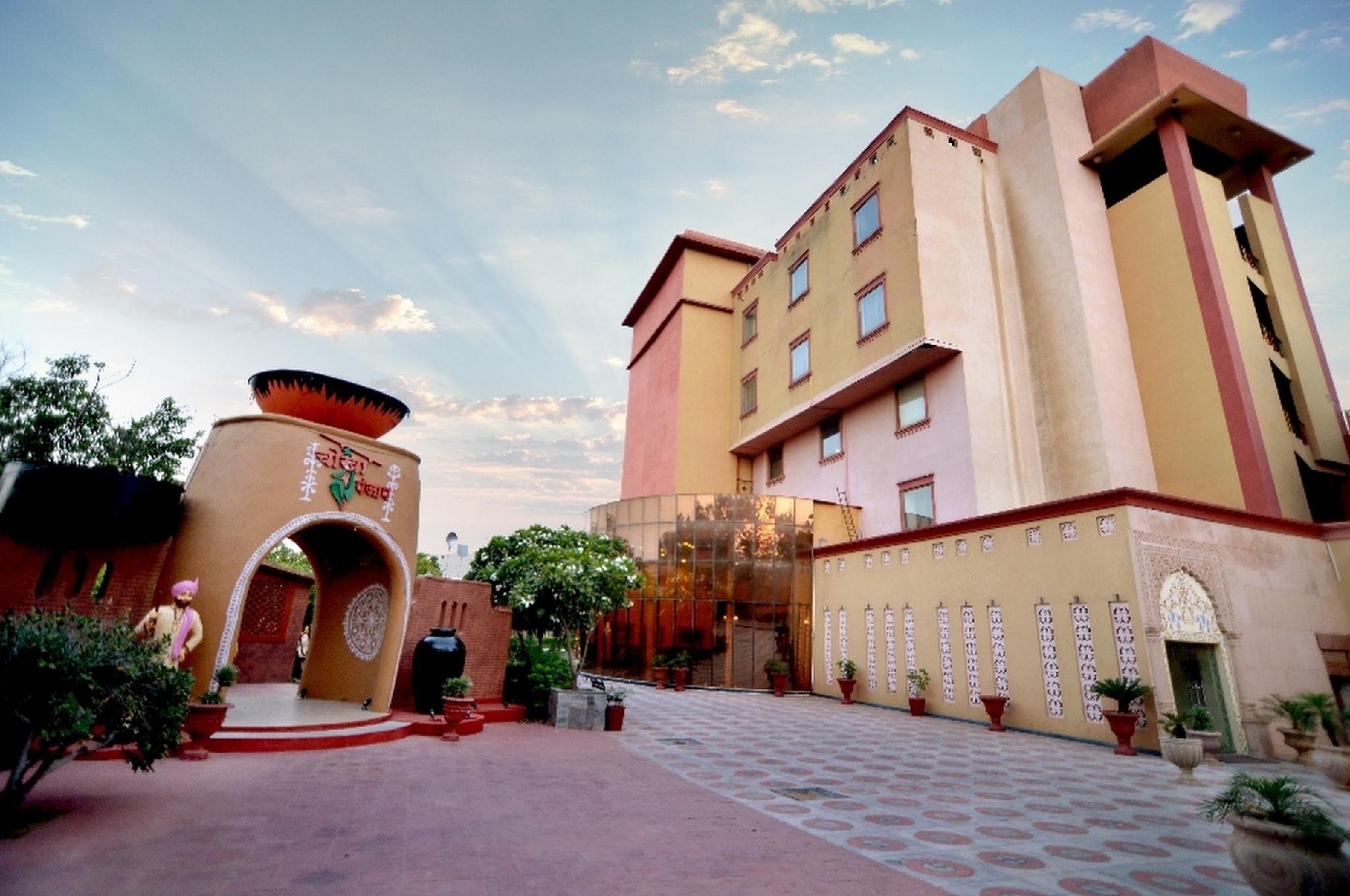 00fb77d2e25ca6c4cf57f1e2fe047ed1 Hotels and Home stays near University of Rajasthan, Jaipur. Book your Stay now