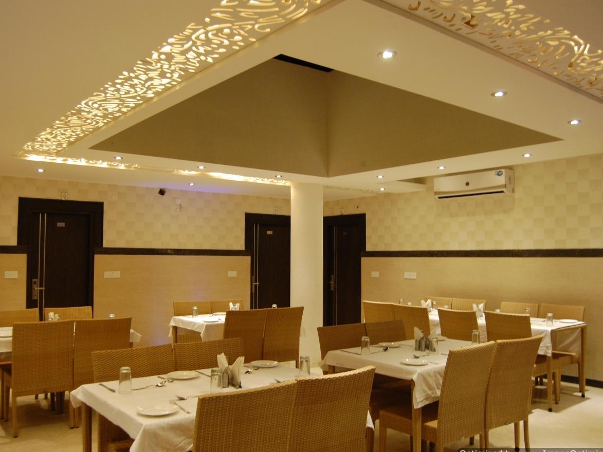 289795 121207221135484 Hotels and Home stays near Sector 17 Market, Chandigarh. Book your Stay now