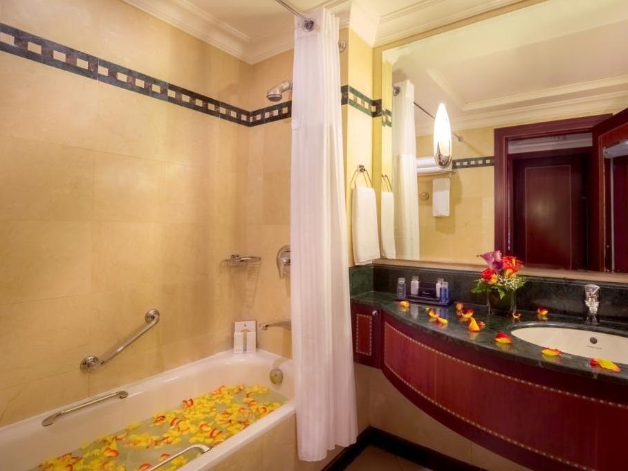 6554 13112619050017756631 3 Hotels near Masdar Institute of Science and Technology, Abu Dhabi. Book your Stay now
