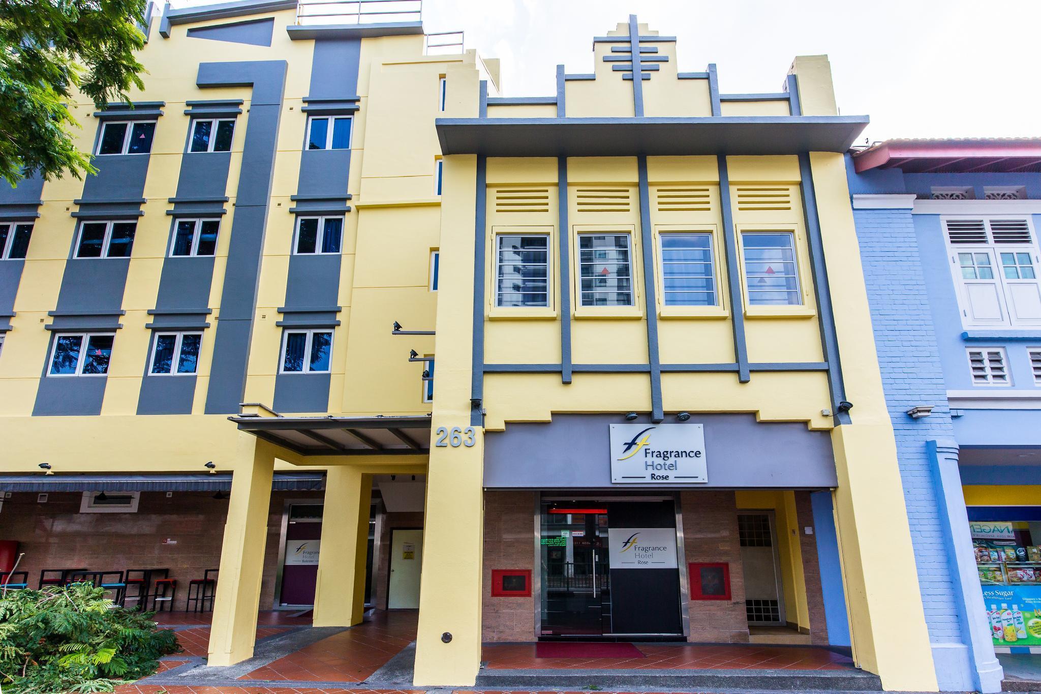 Hotels and Home stays near Big Box, Singapore. Book your Stay now