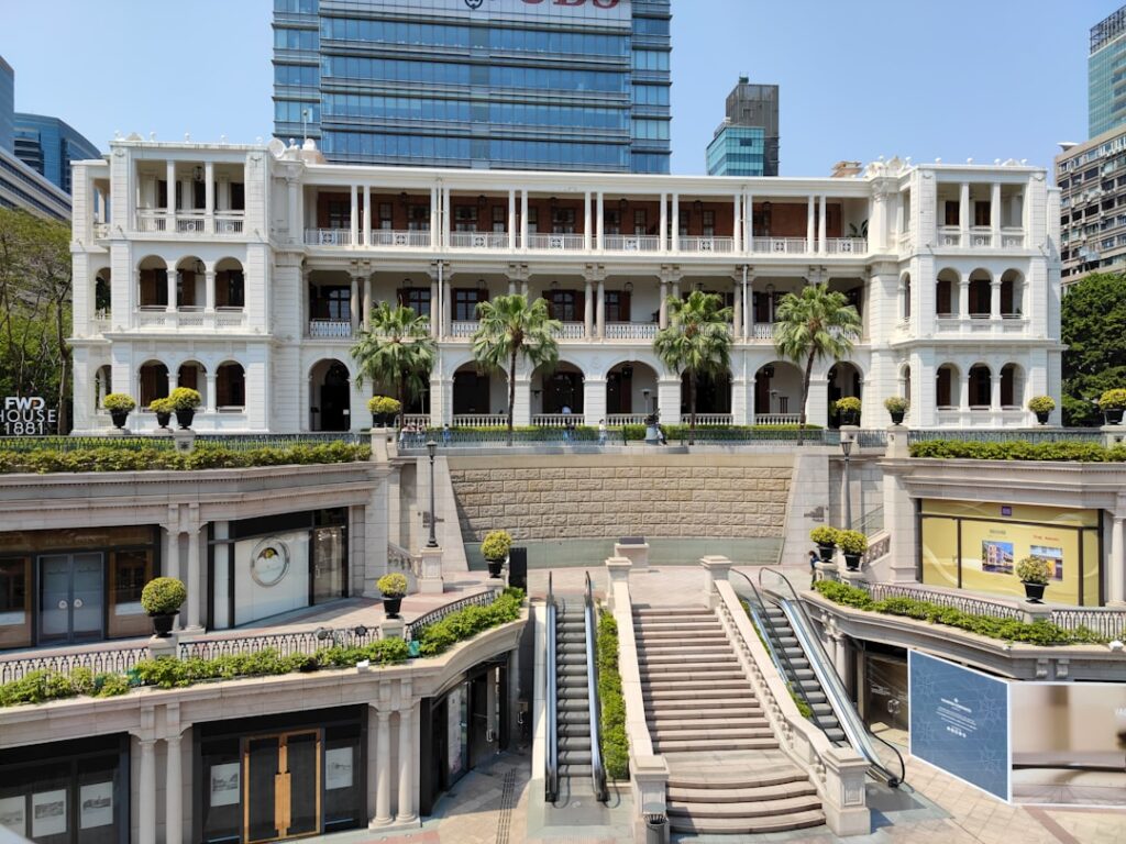 Hotels and Home stays near Rattanakosin Exhibition Hall, Bangkok. Book your Stay now